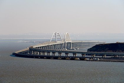 Очередь к Крымскому мосту выросла почти до 700 авто