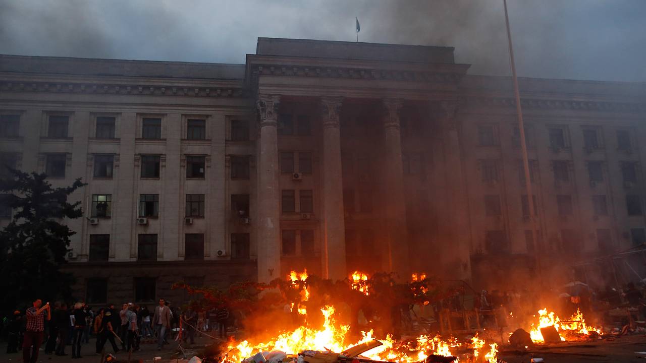 Поджог дома профсоюзов в Одессе: кто и с какой целью организовал операцию:  Украина: Бывший СССР: Lenta.ru