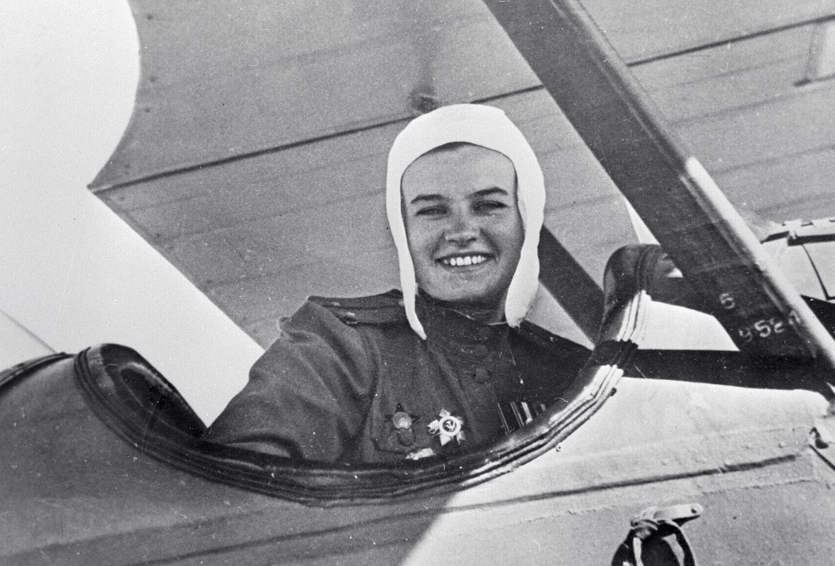 Наталья Кравцова (Меклин), командир звена 46-го Гвардейского Таманского женского авиаполка в годы Великой Отечественной войны