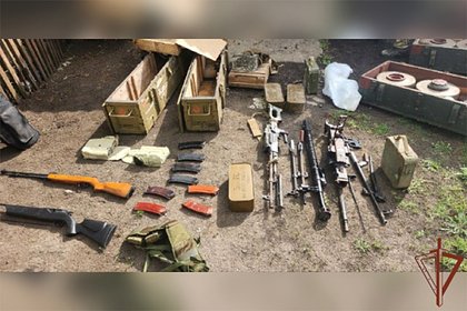 Росгвардейцы нашли в ДНР тайники с тысячами боеприпасов и взрывчаткой