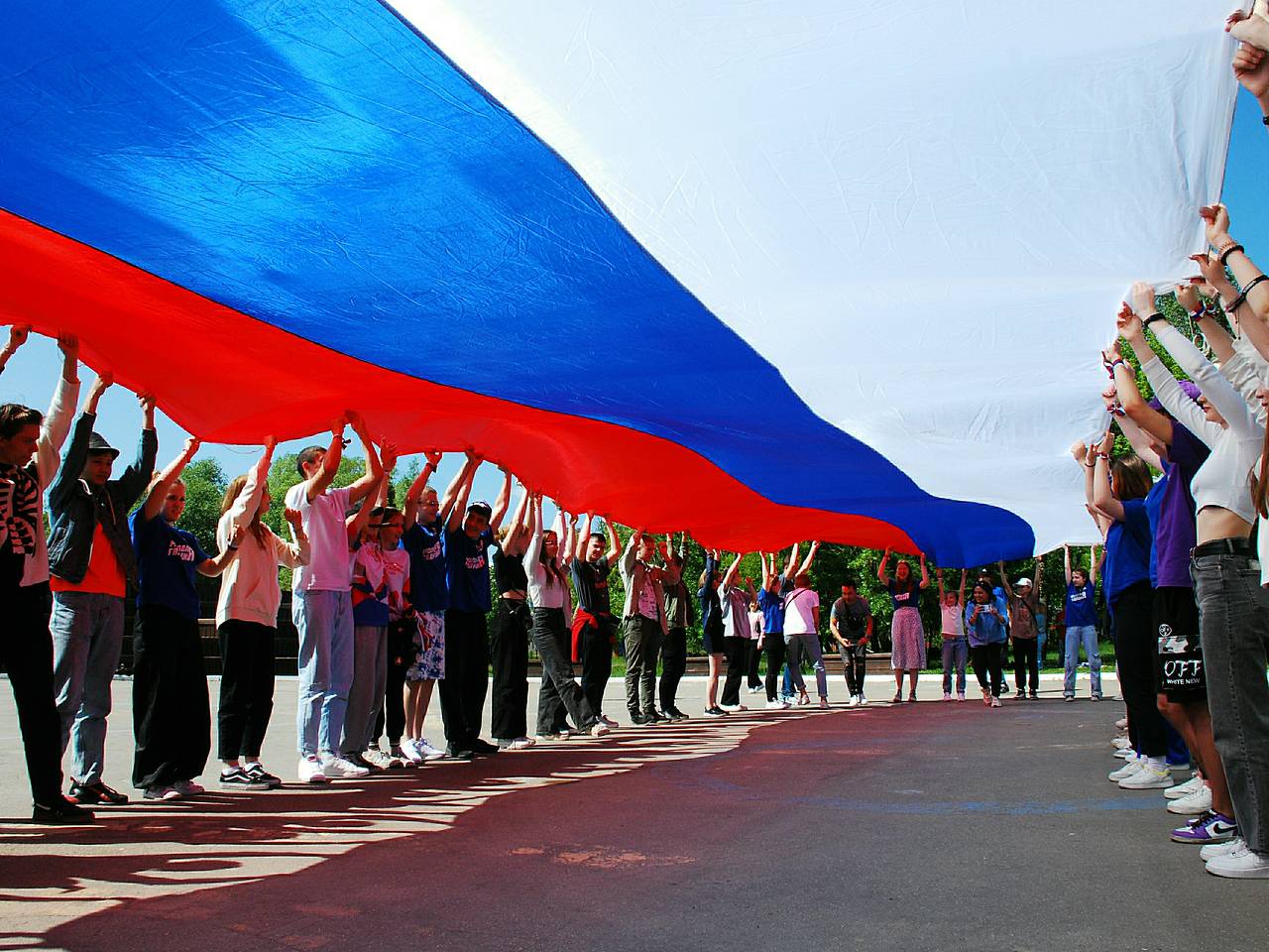 Производственный календарь на июнь 2024 года: праздники, выходные и рабочие  дни: Социальная сфера: Экономика: Lenta.ru