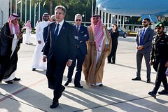 Госсекретарь США Энтони Блинкен в Саудовской Аравии