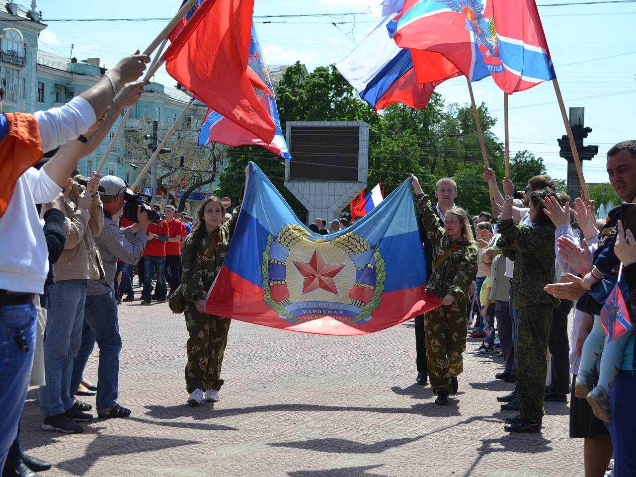 Какой сегодня праздник: календарь на 12 мая в России и мире, народные  приметы, кто родился: Россия: Lenta.ru