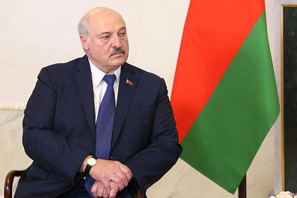 Лукашенко призвал остановить обезумевших политиканов