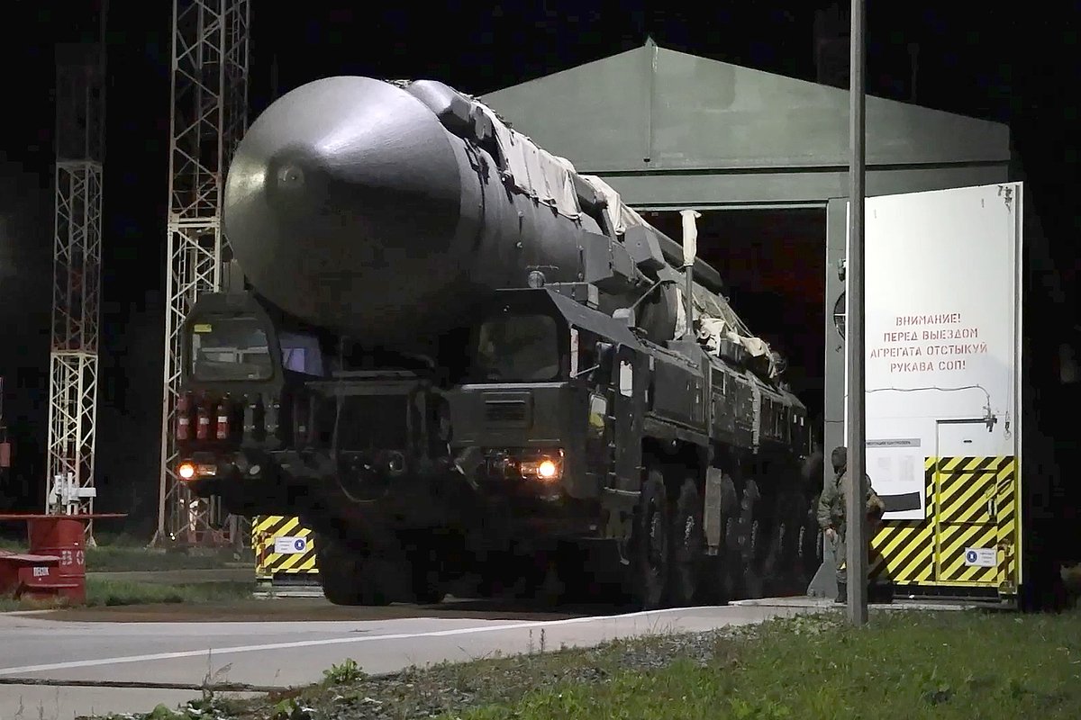 Ядерный ракетный комплекс «Ярс» во время учений РВСН в Свердловской области 