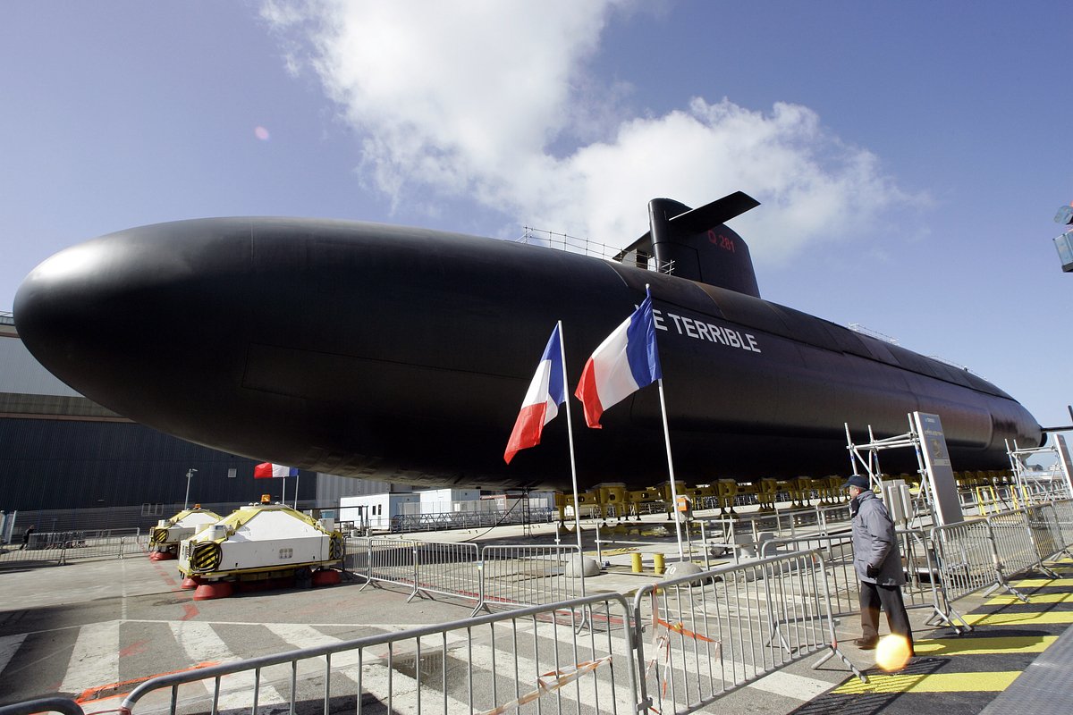 Французская атомная подлодка нового поколения Le Terrible (Грозный), представленная 21 марта 2008 года