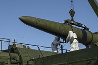 Россия и страны НАТО проводят ядерные учения. Что может их заставить применить ядерное оружие?