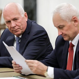 Сергей Чемезов (слева), Андрей Белоусов 