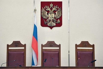 Суд избрал меру пресечения оставившей сына на пять дней россиянке