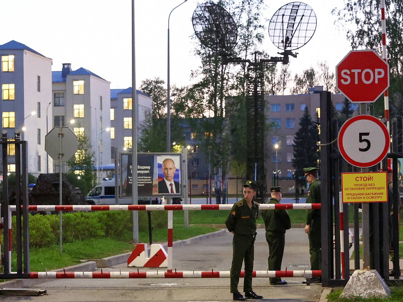 Взрыв в военной академии в Петербурге: причина, пострадавшие, что известно:  Происшествия: Россия: Lenta.ru