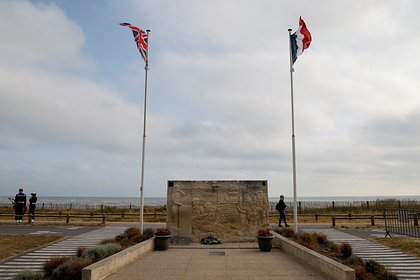 Франция вызвала раздражение у США приглашением России на годовщину Нормандии