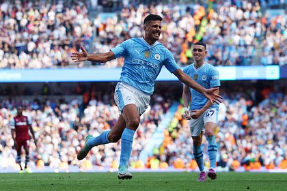Manchester City became Premier League champions