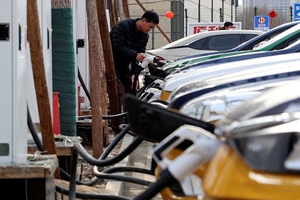 Китай стал третьим по доходам поставщиком автомобилей в мире