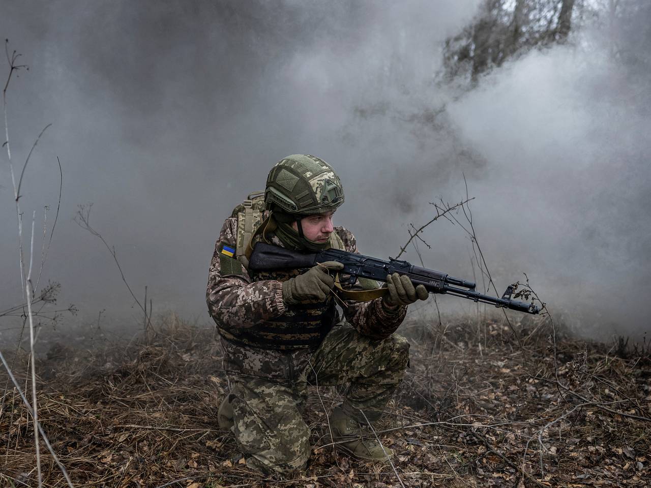 Российский военный попал в плен и убедил бойцов ВСУ сдаться: Украина:  Бывший СССР: Lenta.ru