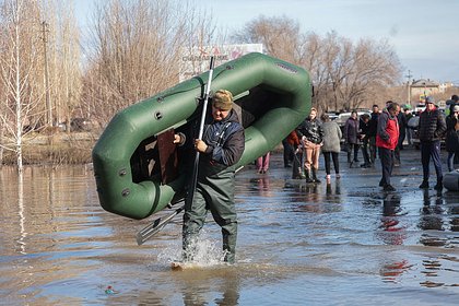 Путин поручил предоставить отгулы и отпуска пострадавшим от паводков