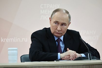 Путин поручил утвердить программы развития для отстающих регионов