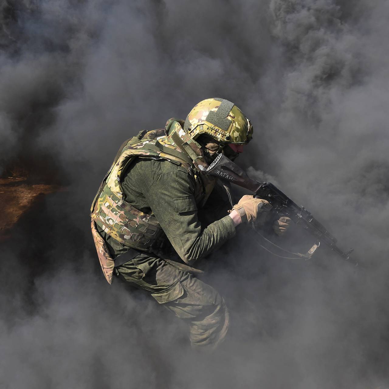 Раненый российский боец провел три недели в блиндаже и выжил: Политика:  Россия: Lenta.ru