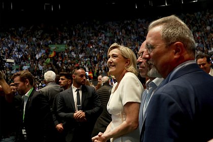 Партия Ле Пен усилила преимущество перед коалицией Макрона на выборах