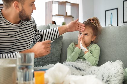 Названы пять начинающихся как простуда опасных детских заболеваний