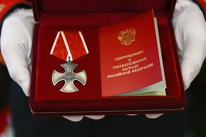 Мэра Большого Камня наградили орденом Мужества в зоне СВО