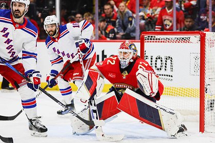 Bobrovsky’s pass helped Florida tie the series with the Rangers