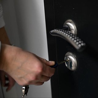 Российская пенсионерка занялась криптовалютой и осталась без жилья