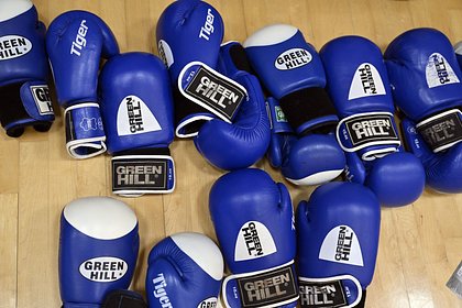 The International Boxing Federation called the IOC ultimatum a disgrace