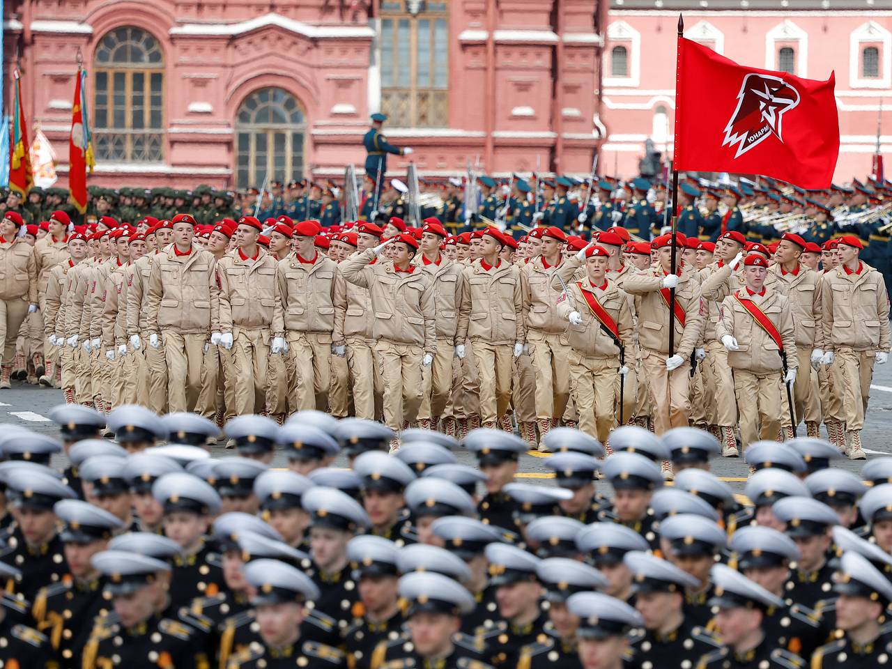 Пентагон закупит книги о российской военной стратегии: Политика: Мир:  Lenta.ru