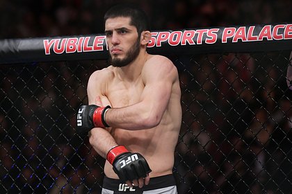 Makhachev defeated Poirier to defend his UFC title