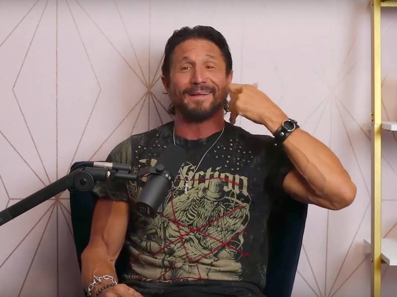 Орыс ойыншықтары бар жеке порно Әдемі қыздармен сырласу