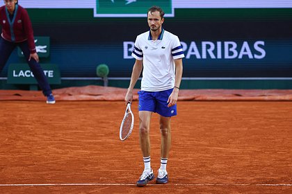 Medvedev was eliminated from Roland Garros