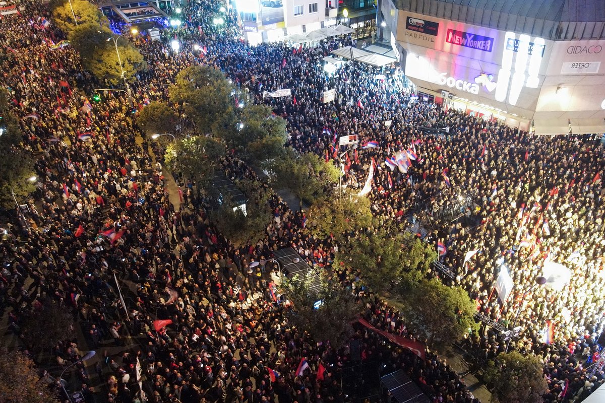 Народный митинг в защиту Республики Сербской в Баня-Луке, Босния, 25 октября 2022 года