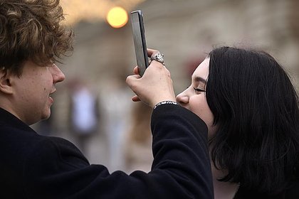 Apple will force iPhone users to pay for cracks