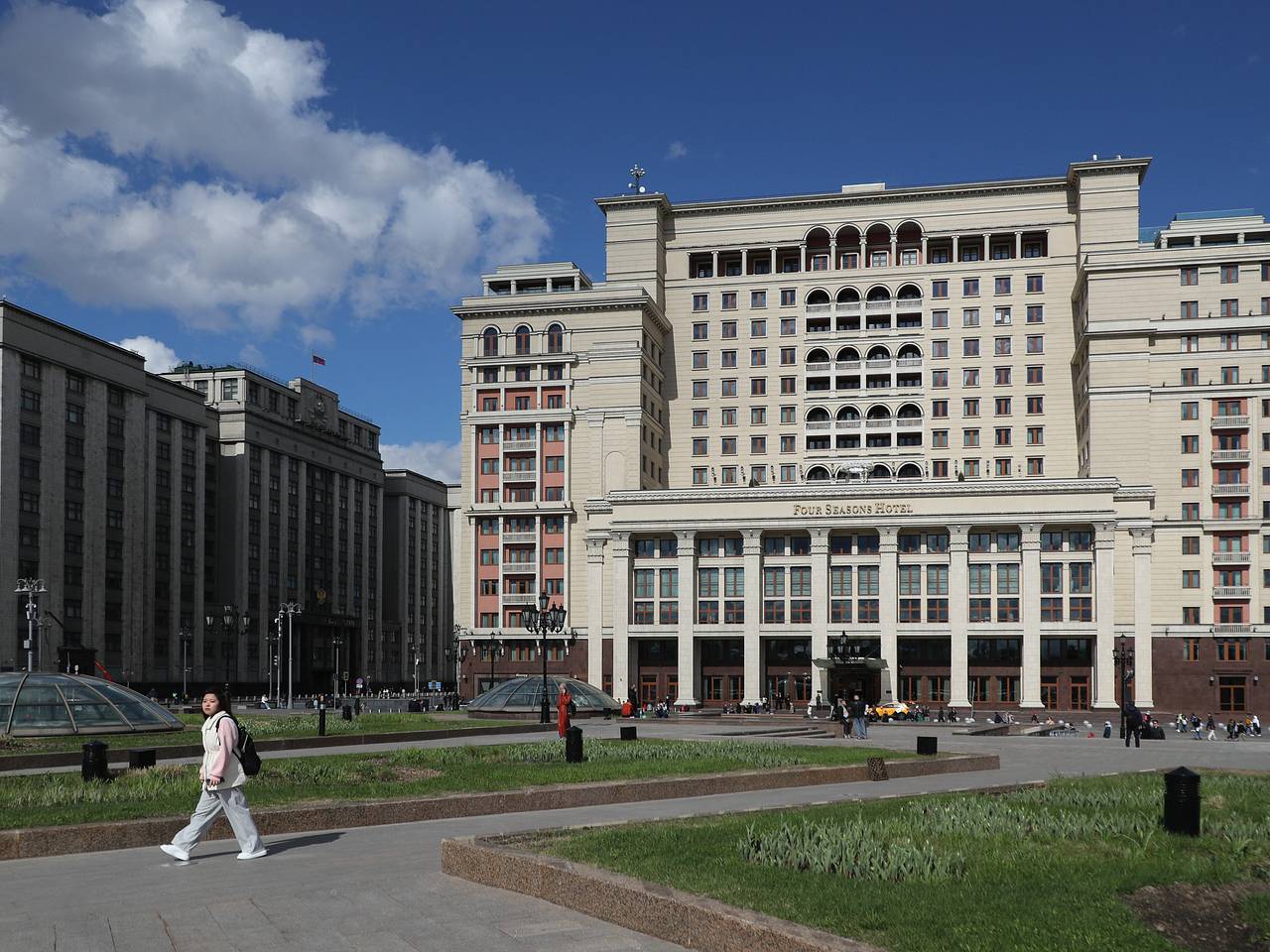 Отель Four Seasons в Москве изъяли у бывшего банкира в пользу государства:  Следствие и суд: Силовые структуры: Lenta.ru