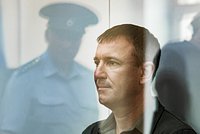 Следствие заявило, что генерал Попов дал показания на других участников хищения. Его адвокат все отрицает 