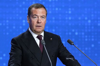 Медведев назвал пособником террористов потребовавшую его ареста организацию
