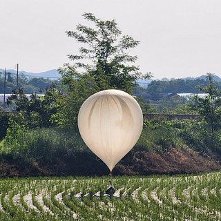 Воздушный шар, предположительно отправленный Северной Кореей. 29 мая 2024