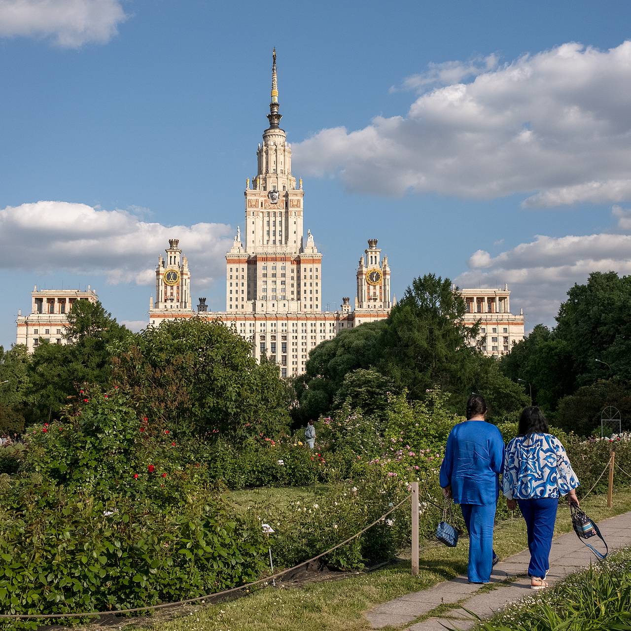 Москвичей предупредили о «всплеске тепла» на следующей неделе: Климат и  экология: Экономика: Lenta.ru