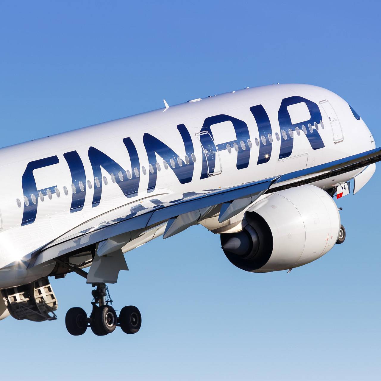 Самолет Finnair провалил попытку сесть у границ России из-за помех  навигации: Мир: Путешествия: Lenta.ru