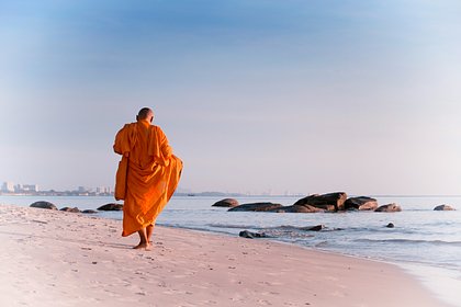 Монах заставил прихожан заниматься групповым сексом