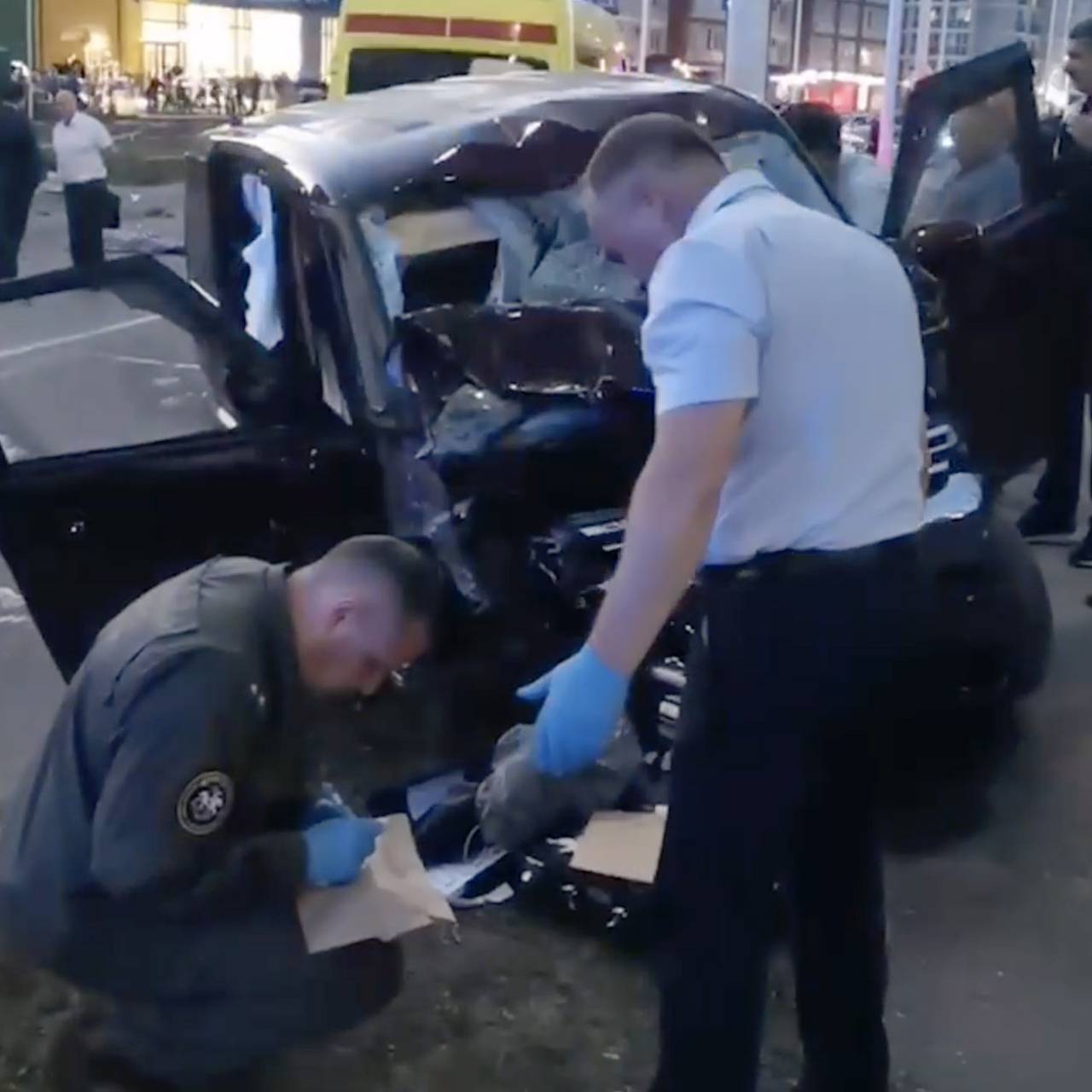 СК показал видео с места ДТП в Благовещенске: Следствие и суд: Силовые  структуры: Lenta.ru