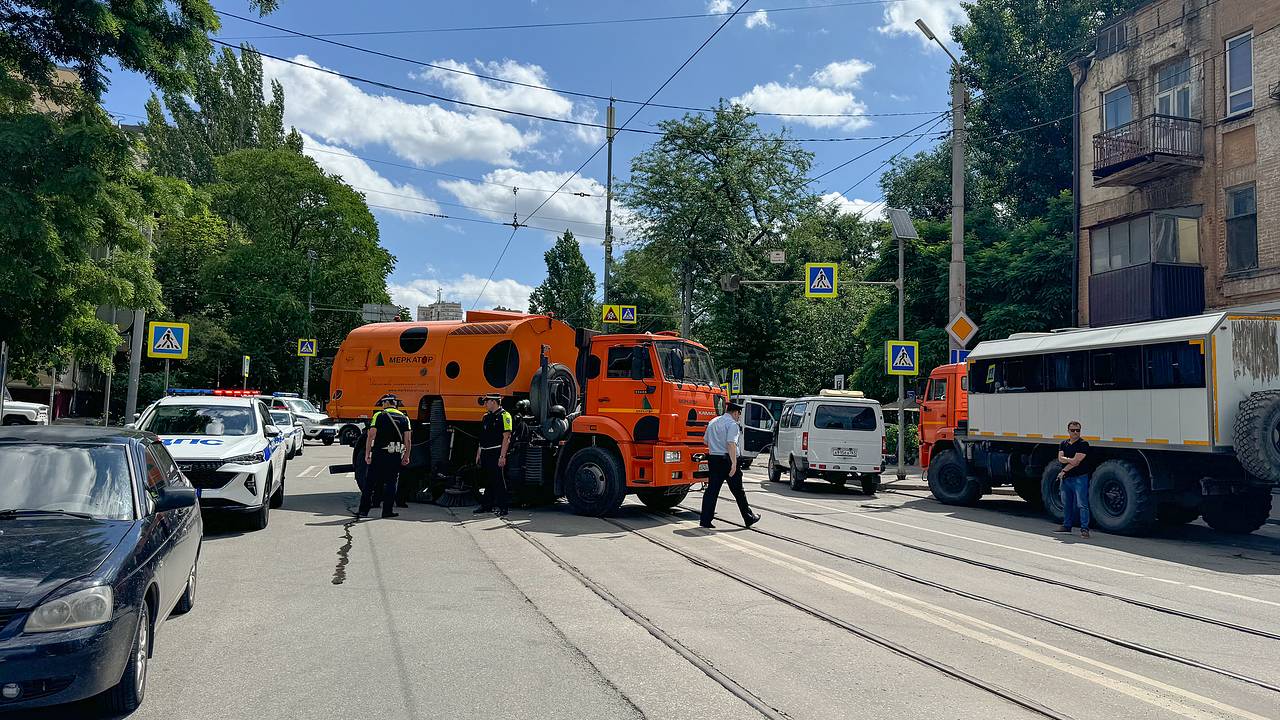 Названо число захвативших заложников в ростовском СИЗО: Криминал: Силовые  структуры: Lenta.ru