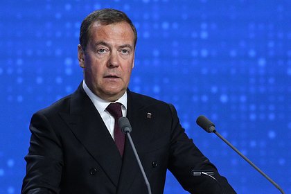 Медведев заявил о десятках стремящихся в БРИКС стран