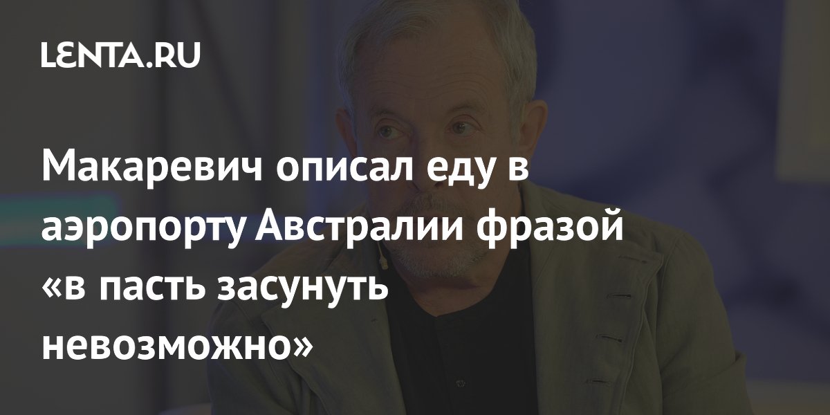 Девушка с широкой пастью пихает в глотку фаллоимитатор 26 см