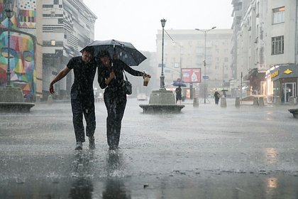 Погодные катаклизмы в Москве объяснили