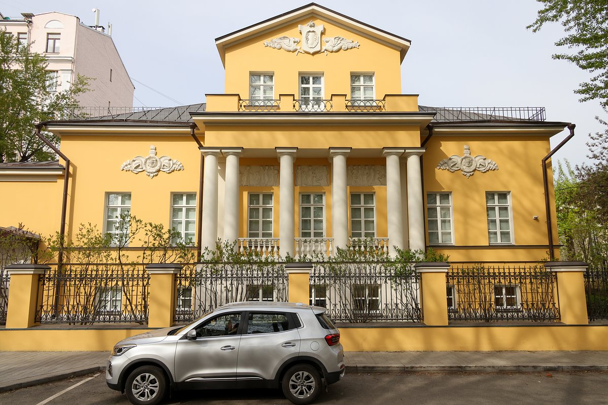 House-estate of Deputy Minister of Defense of the Russian Federation Timur Ivanov in Chisty Lane.