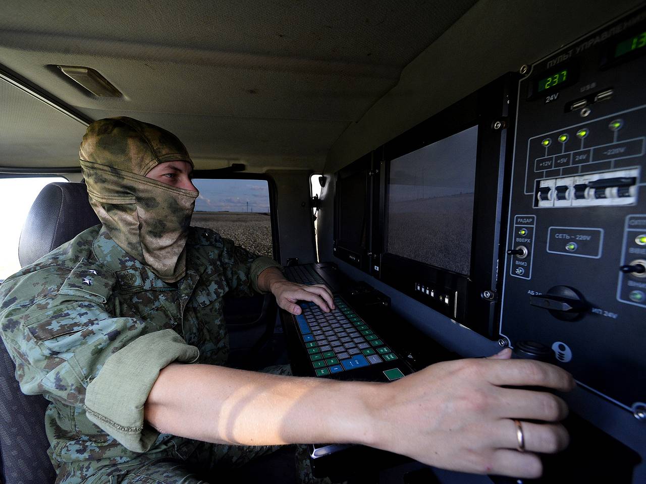 Российские военные получили «Планшет-А» для артиллерии: Оружие: Наука и  техника: Lenta.ru