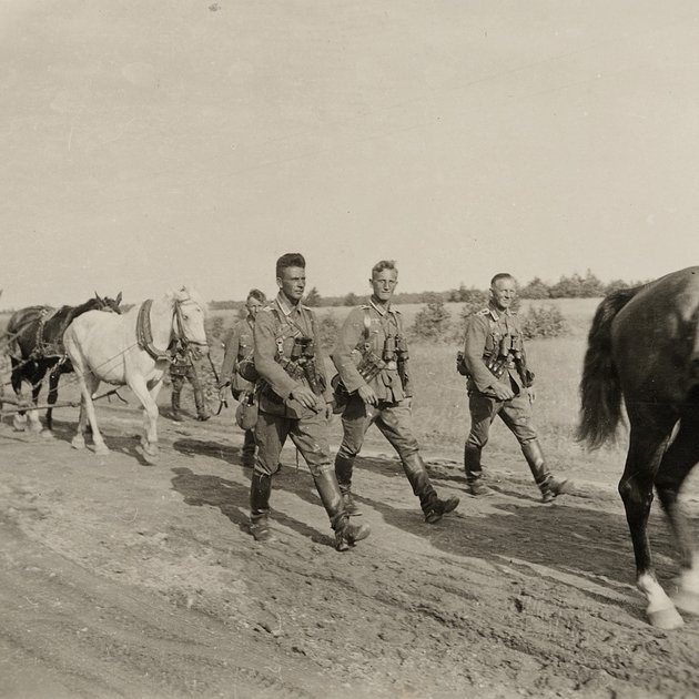 Военные 131-й пехотной дивизии на марше. СССР, 1941 год