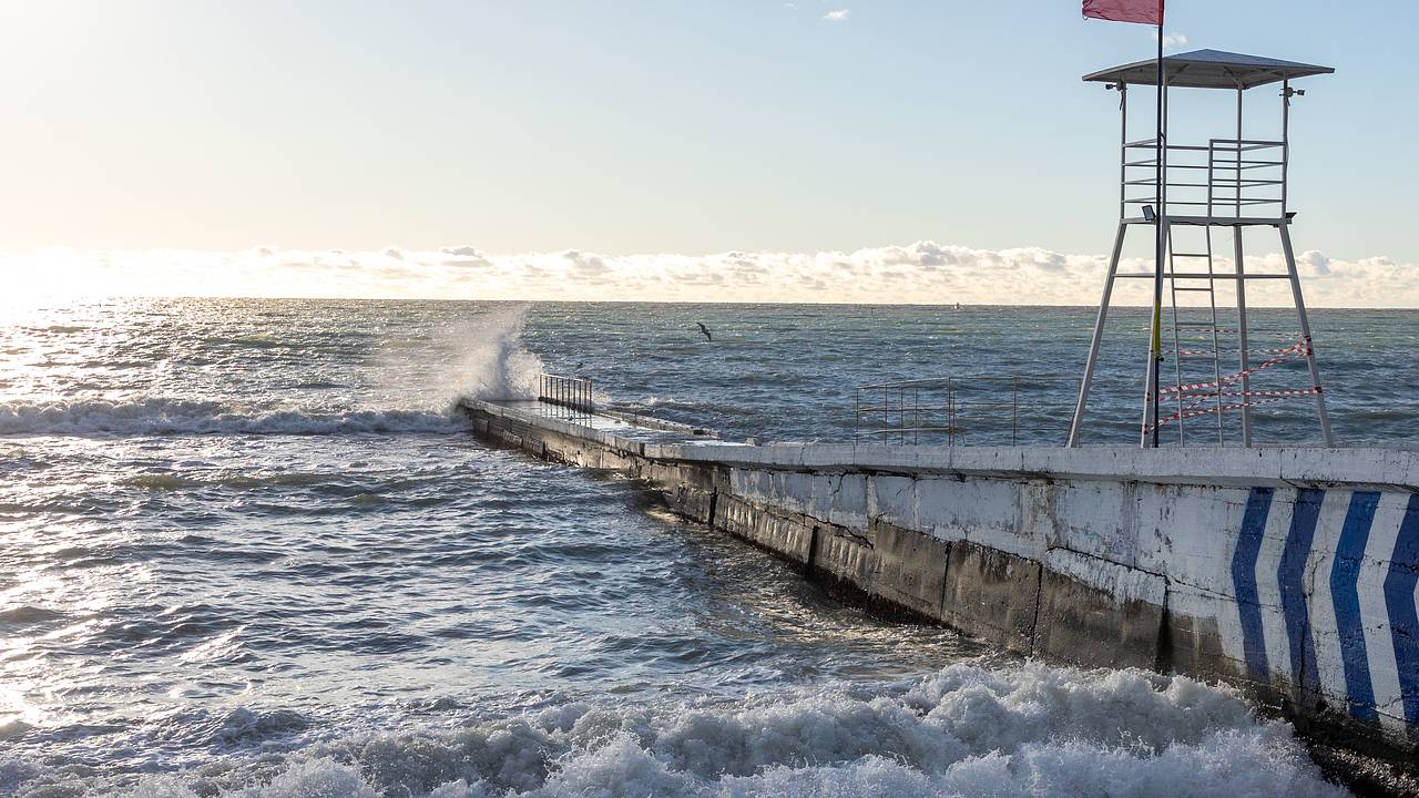 Сестра унесенной в штормовое море россиянки рассказала о произошедшем:  Происшествия: Россия: Lenta.ru