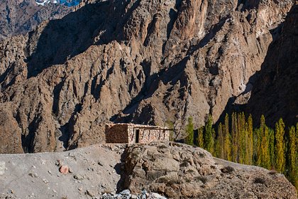 Россиянин описал дома в Таджикистане фразой «будто попал в средневековье»